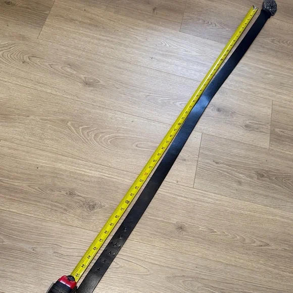 Black Leather Belt with Decorative Silver Buckle - Picture 4 of 5